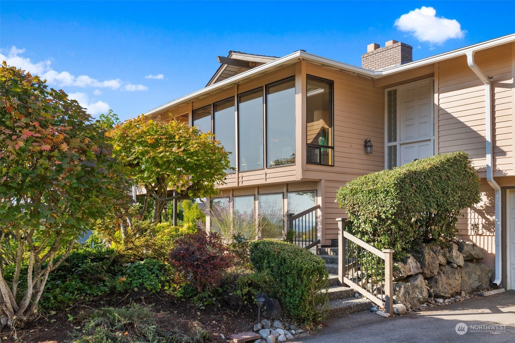 14010 Somerset Boulevard SE  Bellevue WA 98006 photo