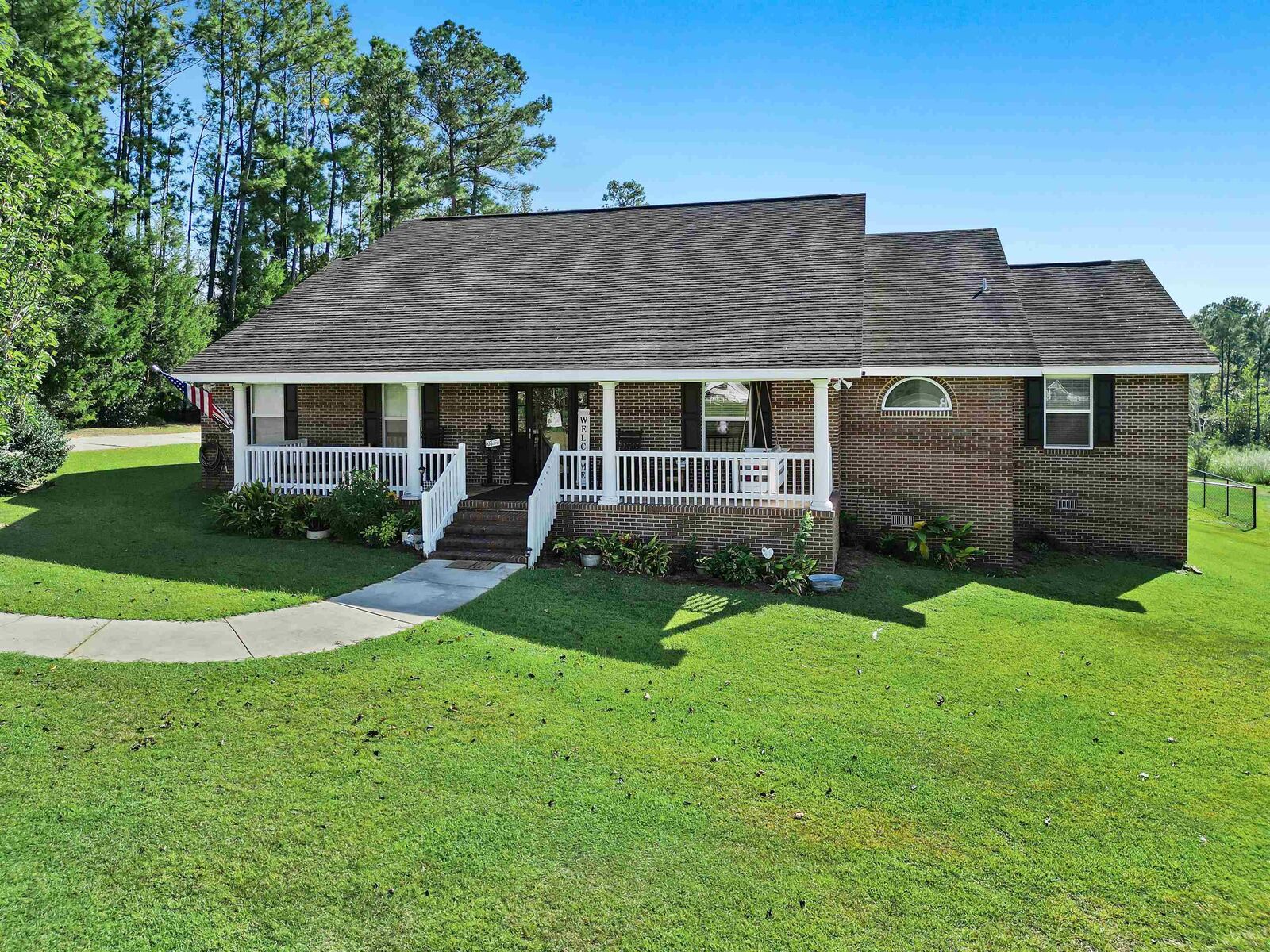 Property Photo: 8 M L King Boulevard FL 32324