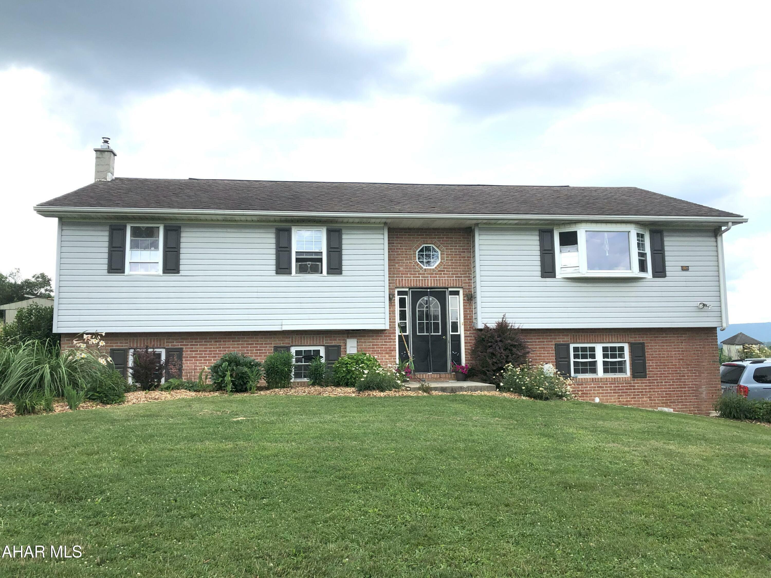 Property Photo:  1212 Briar Valley Road  PA 15522 