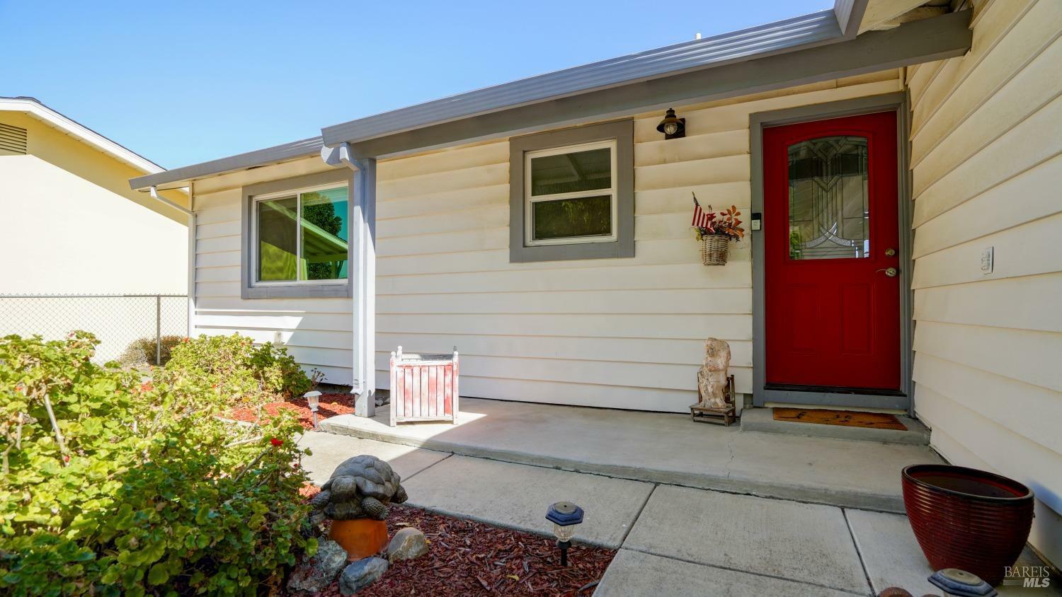 Property Photo:  111 Glacier Circle  CA 95687 