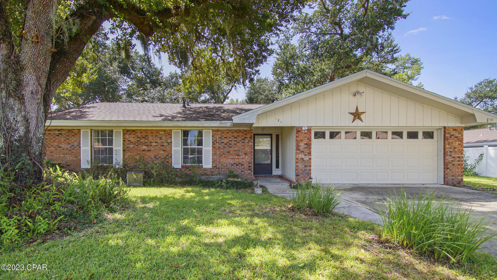 Property Photo:  624 Old Hickory Street  FL 32404 