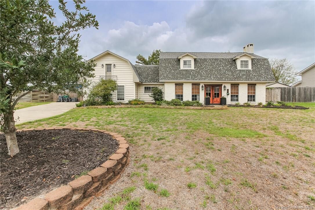 Property Photo:  2049 Louise Street  LA 70663 