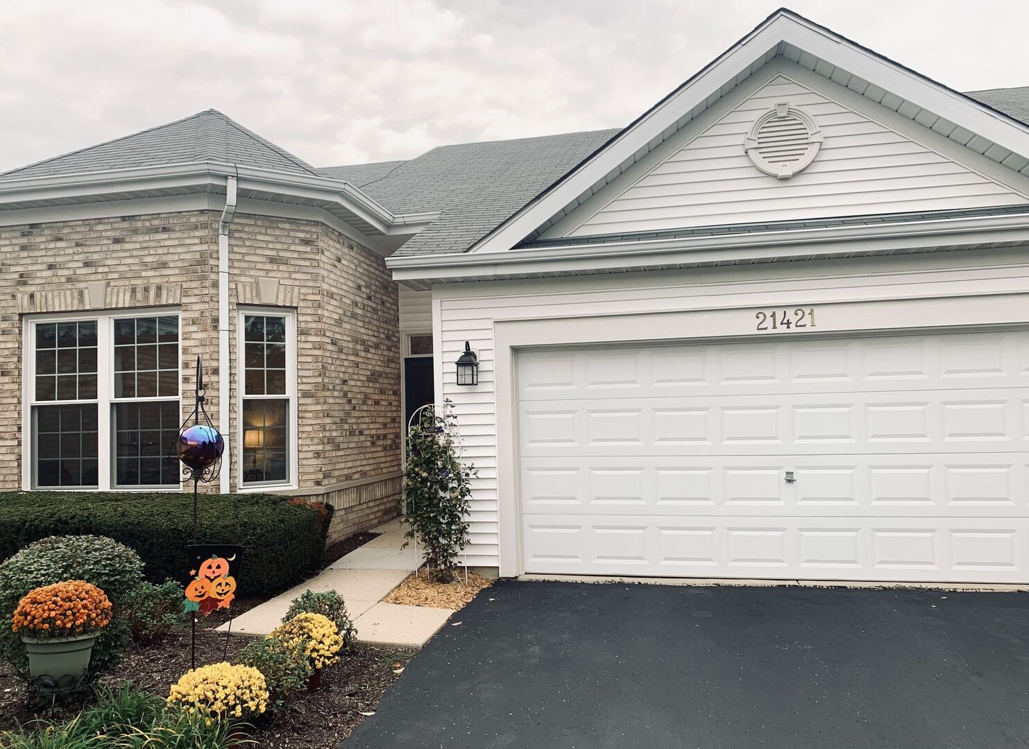 Property Photo: 21421 Mays Lake Drive IL 60403