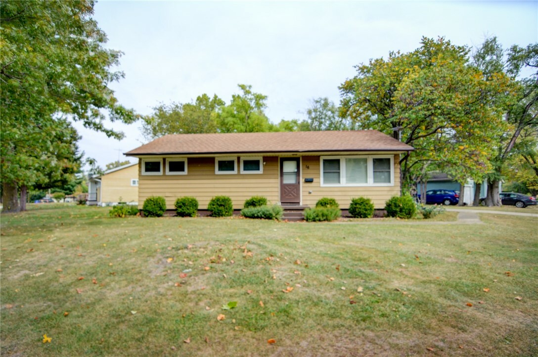 Property Photo:  16 Arizona Drive  IL 62526 