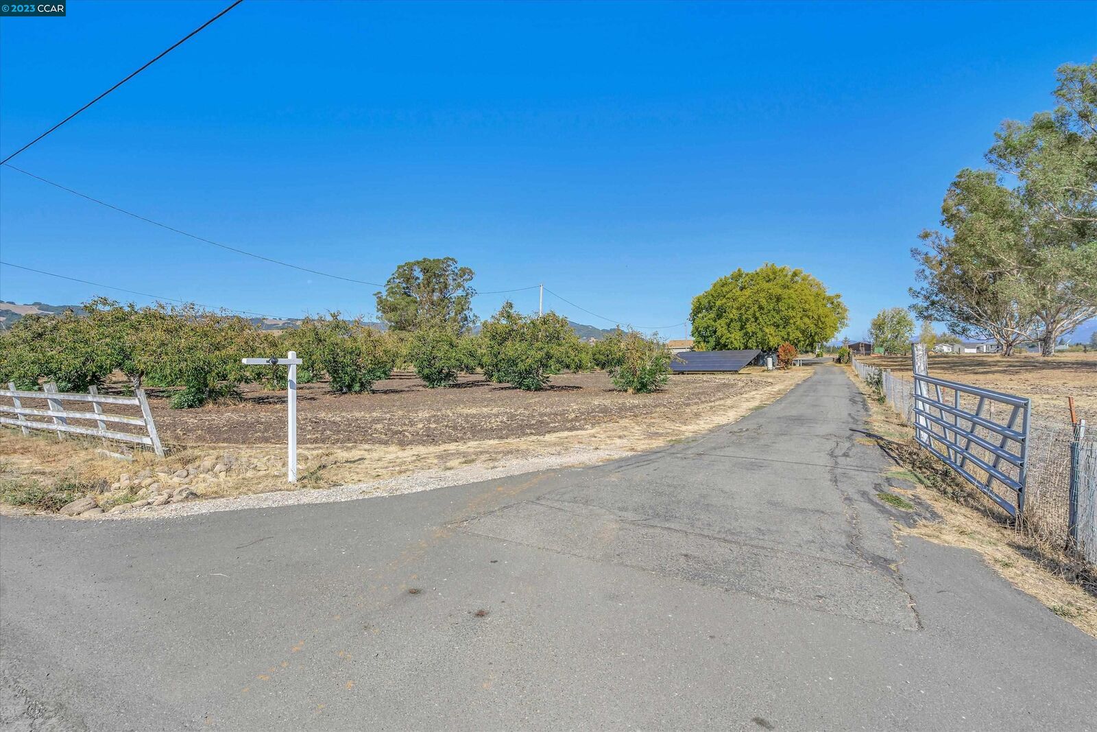 Property Photo: 1495 Sperring Rd CA 95476