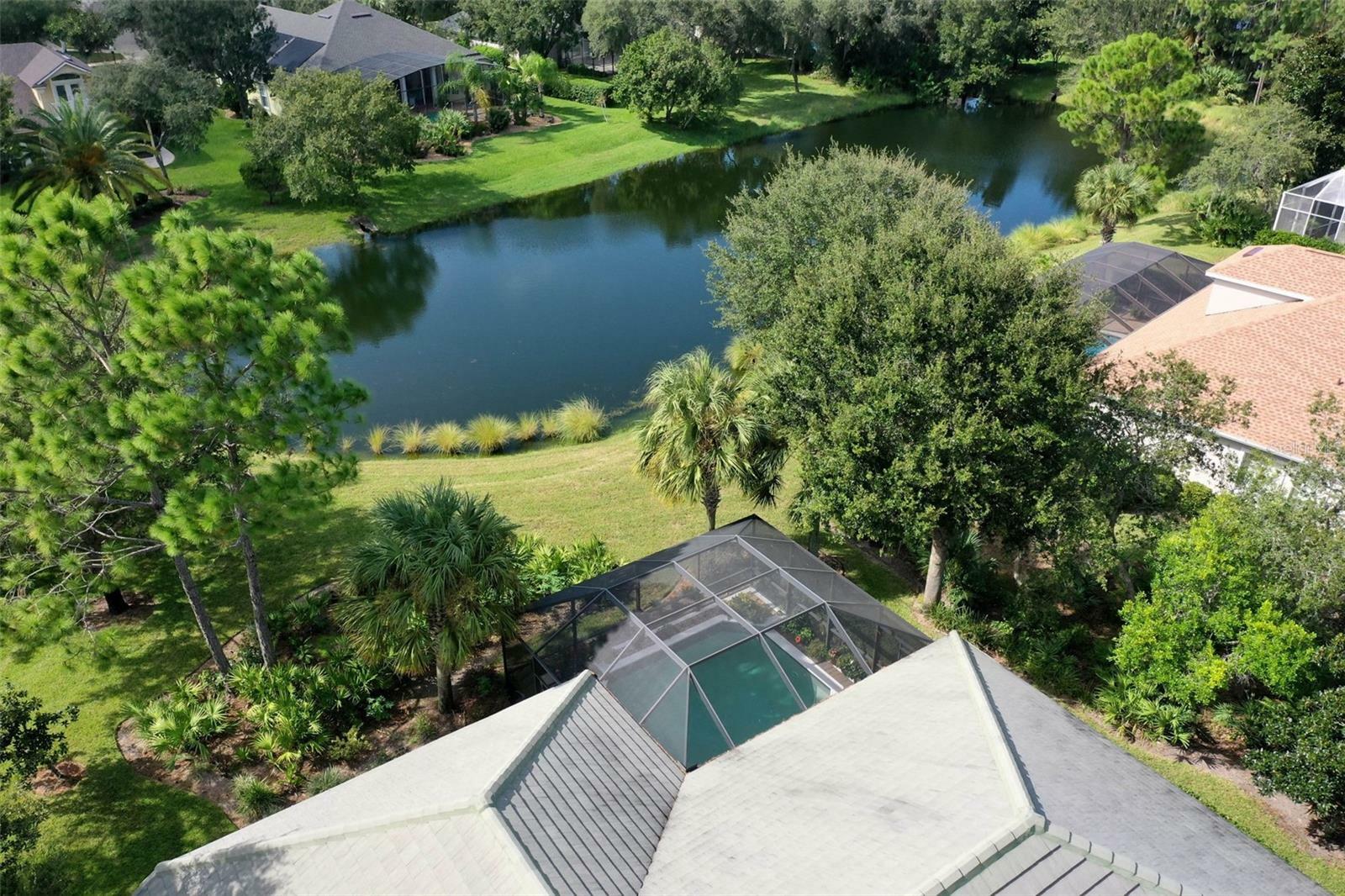 Property Photo:  64 N Park Circle  FL 32137 