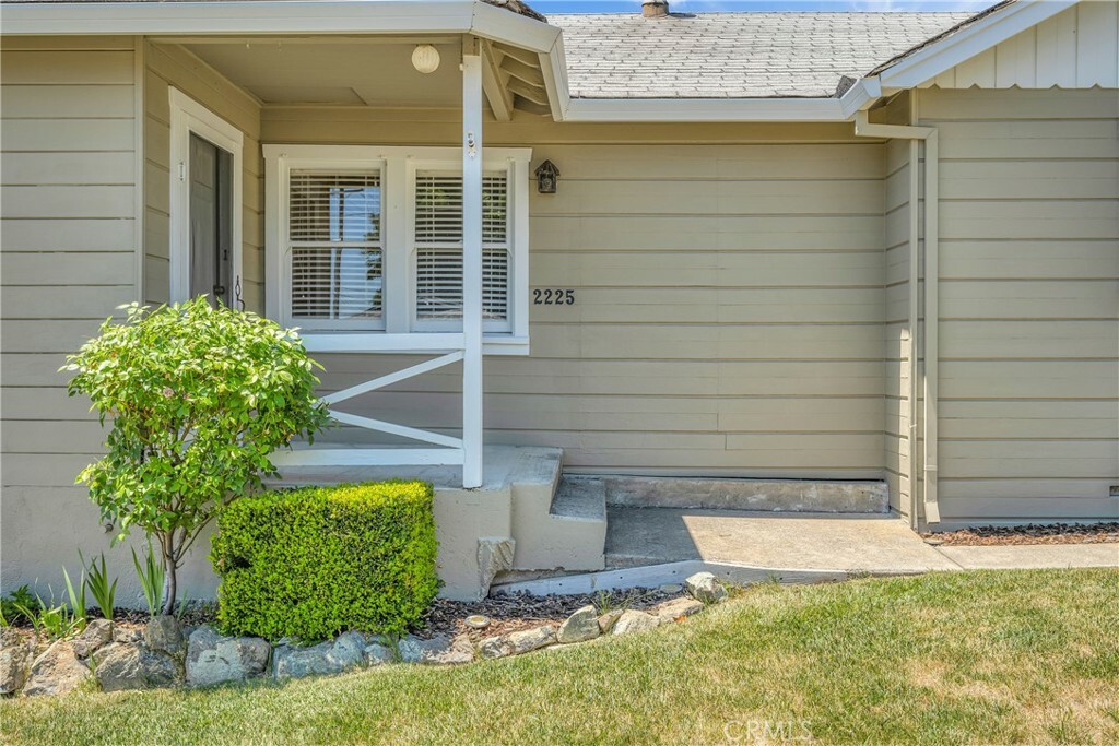 Property Photo:  2225 Giselman Street  CA 95453 