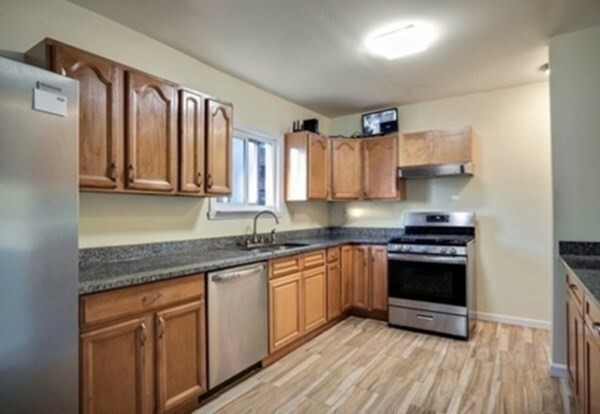 Property Photo:  10 Garland St  MA 01603 