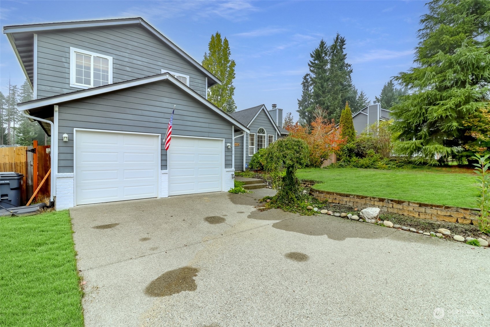 Property Photo:  21704 95th Av Ct E  WA 98338 