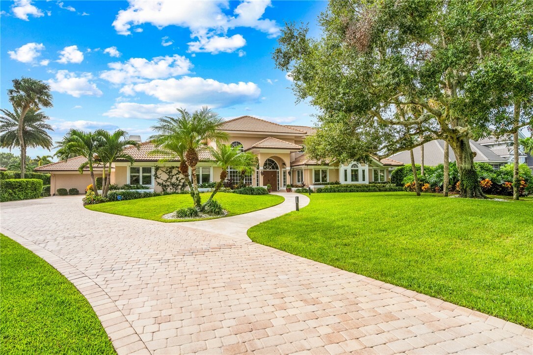 Property Photo: 740 Lagoon Road FL 32963