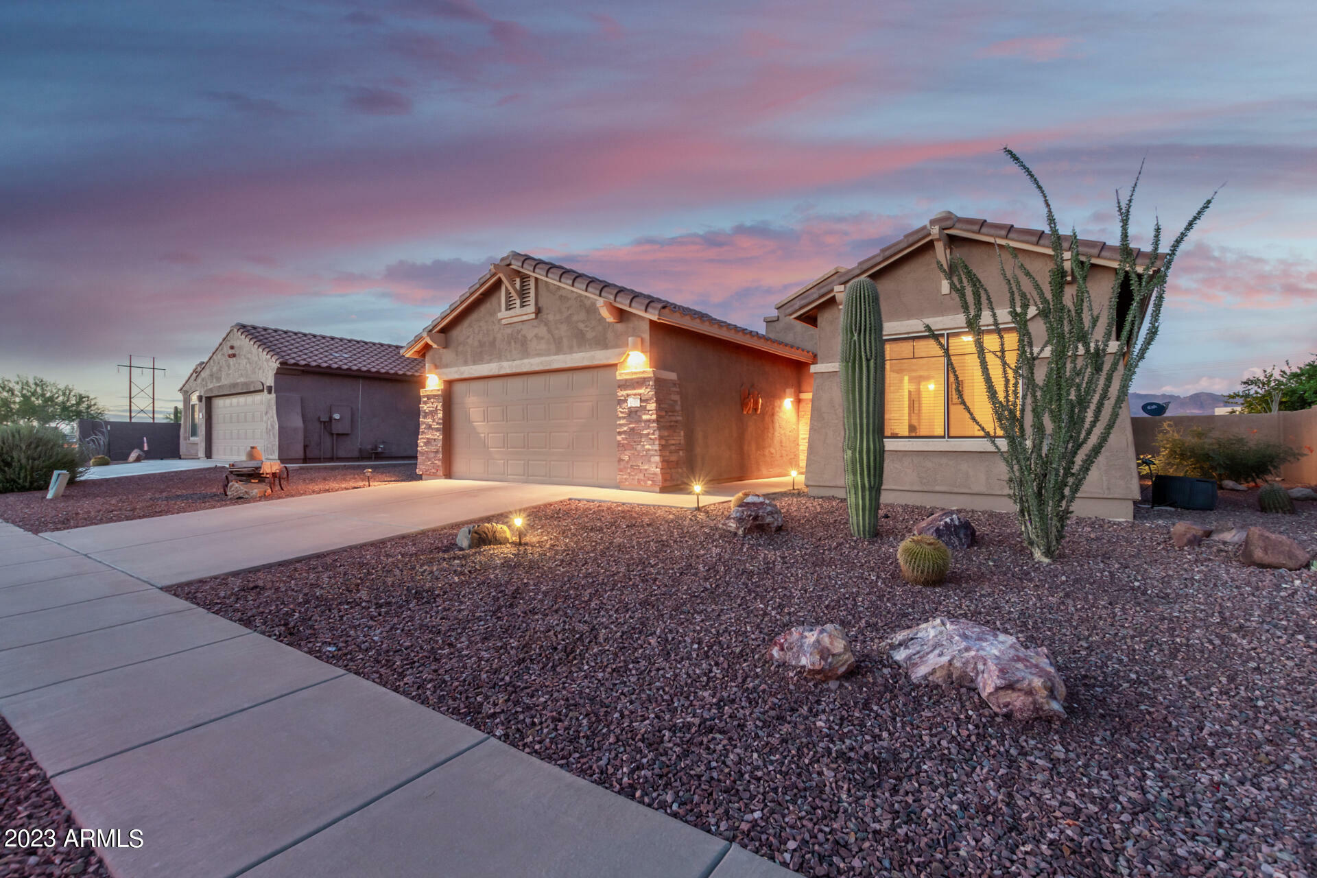 Property Photo:  8121 S Mountain Air Lane  AZ 85118 