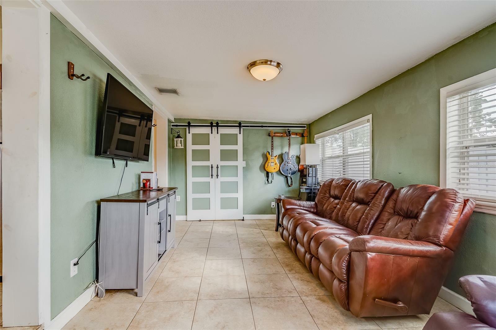 Property Photo: 7407 41st Avenue N FL 33709