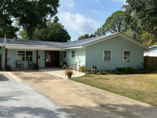 2502 Redwood Avenue  Pascagoula MS 39567 photo