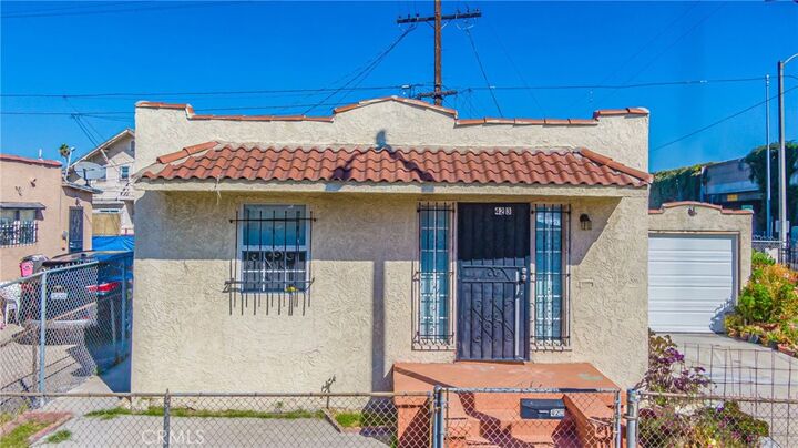 423 W 63rd Place  Los Angeles CA 90003 photo