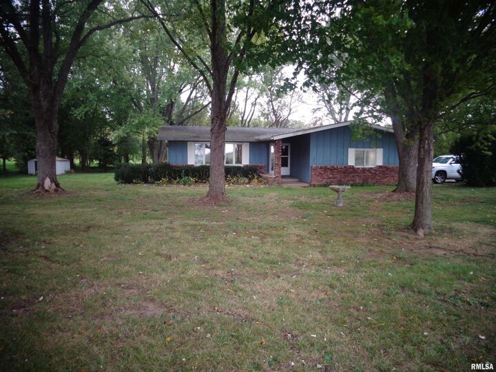 21716 Connell Road  Tremont IL 61568 photo