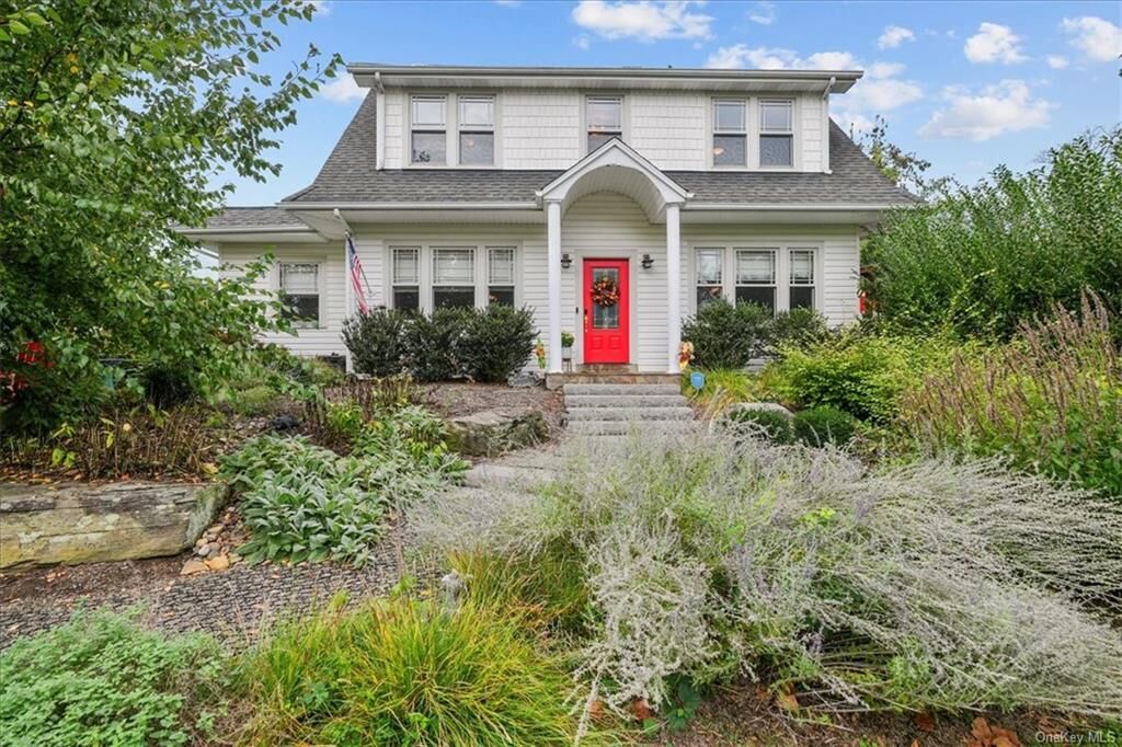 Property Photo:  11 Maple Avenue  NY 10962 