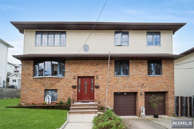 Property Photo: 27 Whittaker Avenue NJ 07424