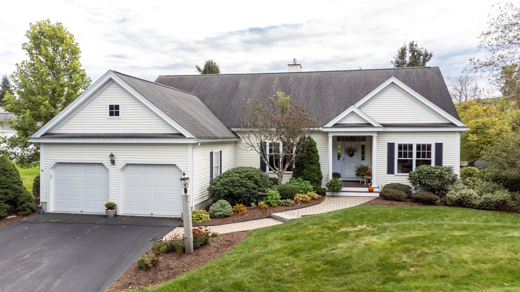 Property Photo: 16 Smithfield Lane NH 03110