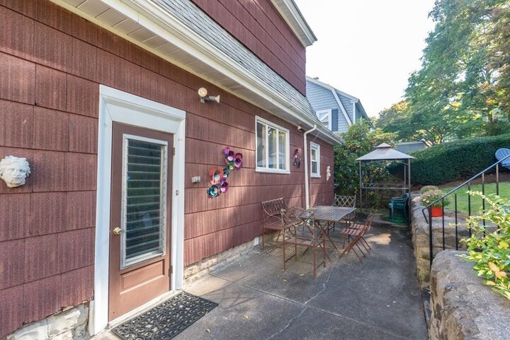 Property Photo:  31 Murray Street  MA 02451 