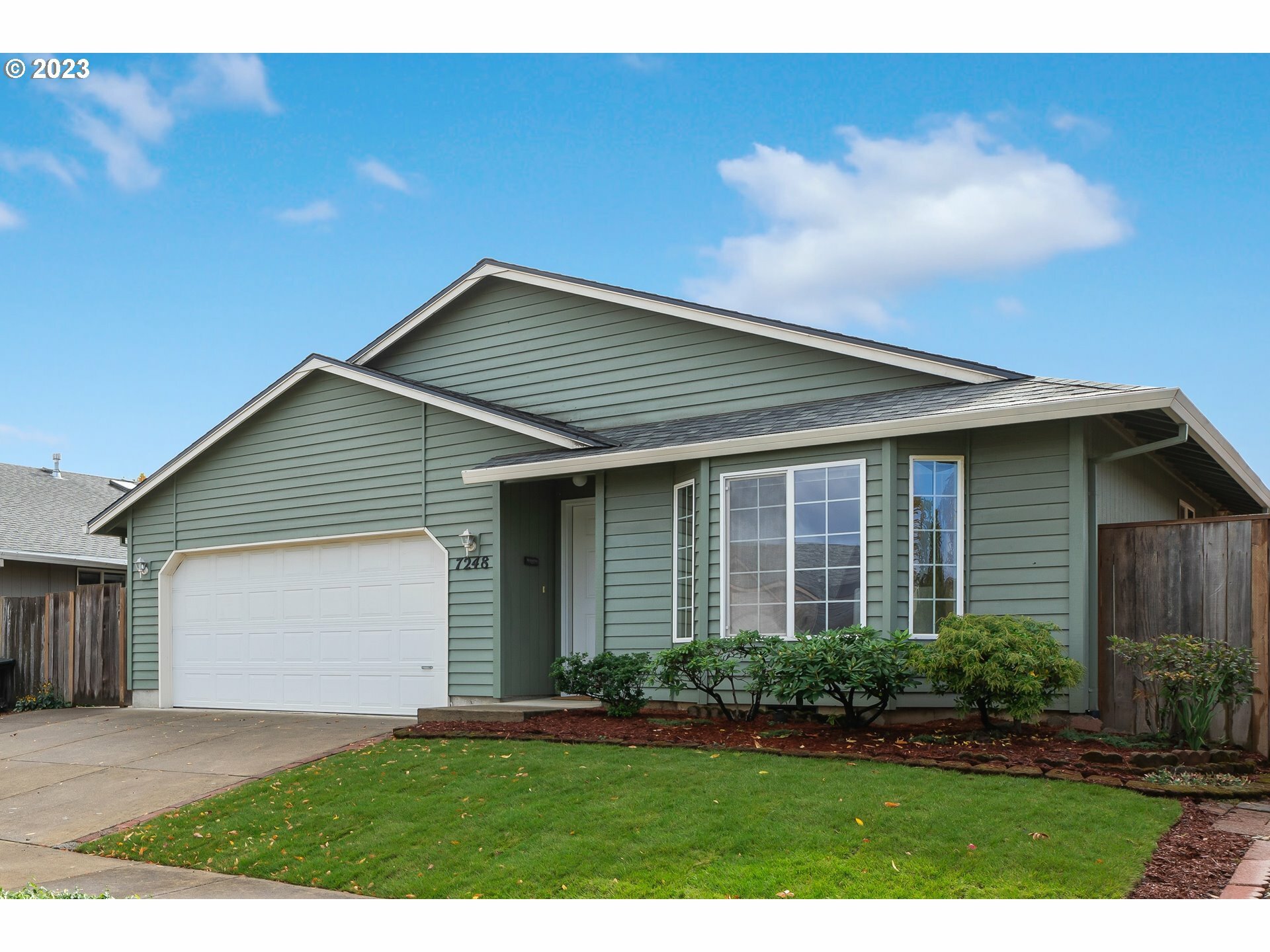 Property Photo: 7248 SE Harnish St OR 97123
