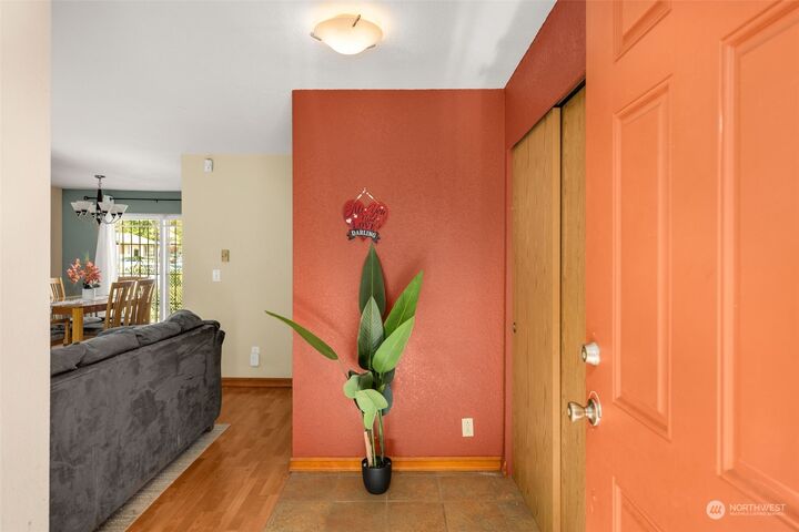 Property Photo: 6560 18th Avenue SW WA 98106