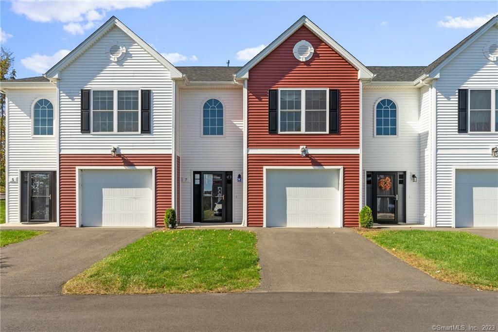 Property Photo: 7 Gillette Way CT 06010