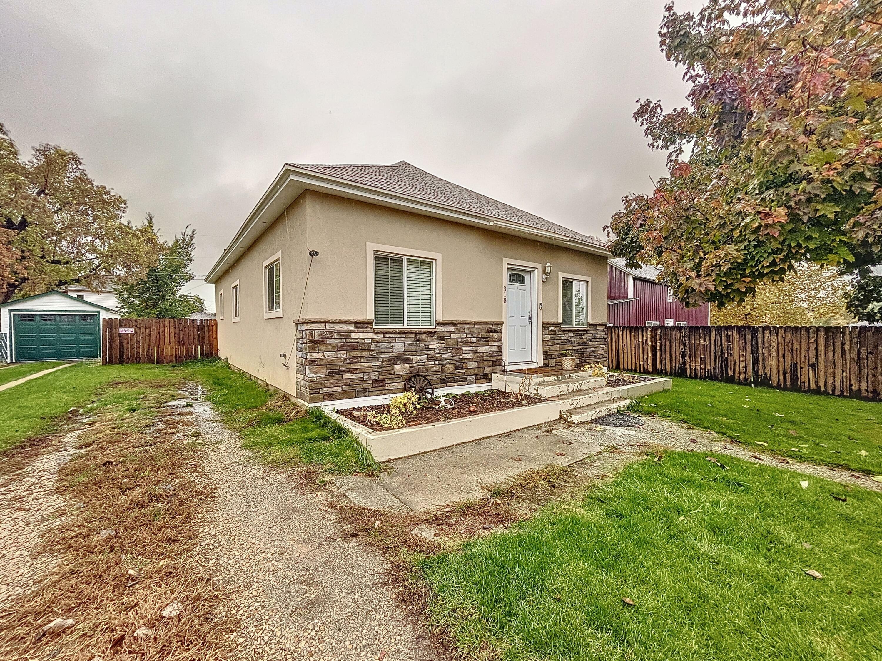 Property Photo:  318 E 6th Street  WY 82801 