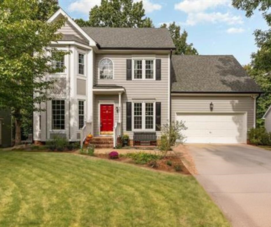 Property Photo: 621 Oakhall Drive NC 27540