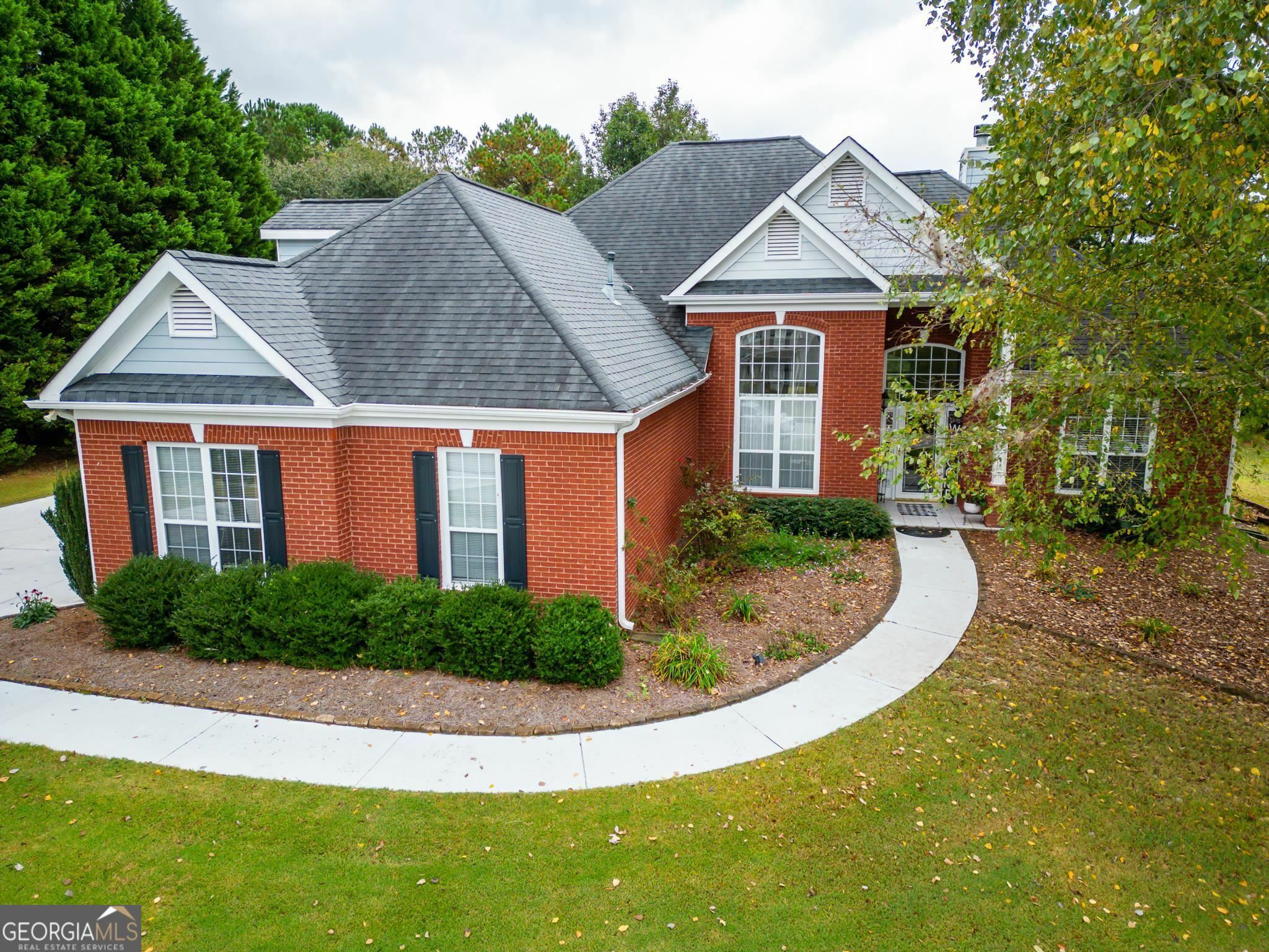 Property Photo: 1040 Pebble Bend Drive GA 30017