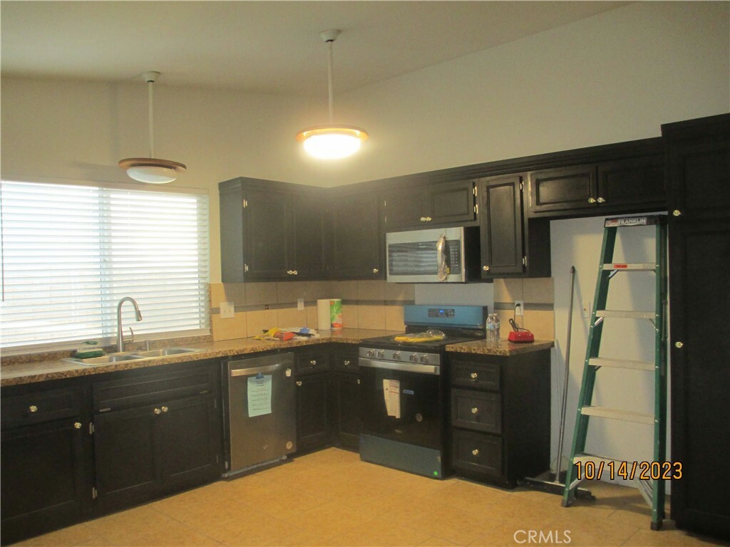 Property Photo:  4548 Park Drive  CA 92407 