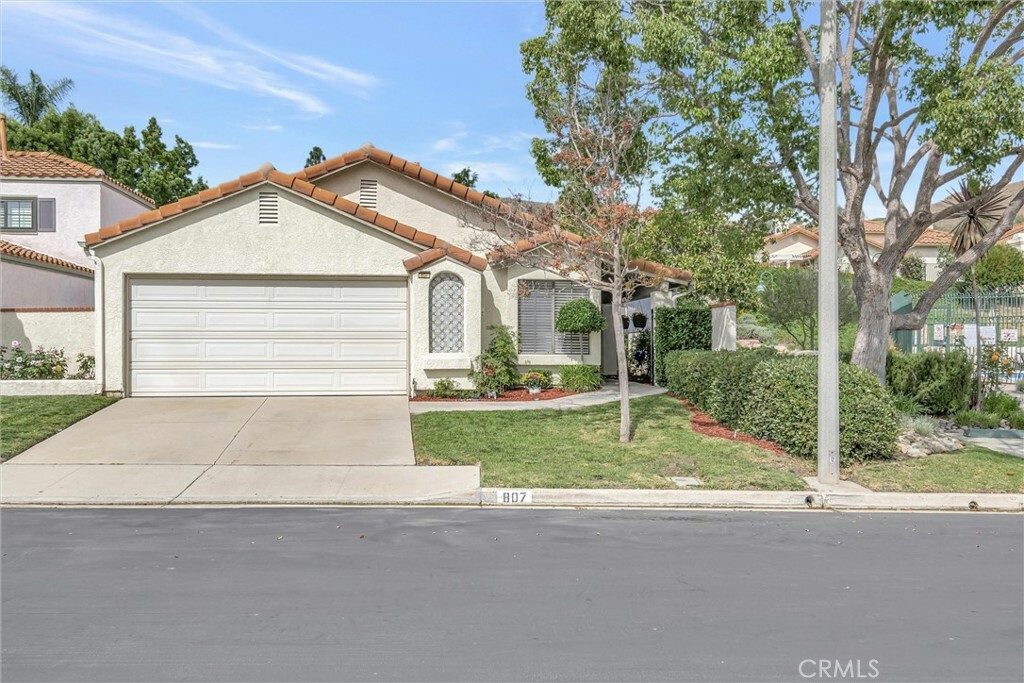 Property Photo:  807 Links View Drive  CA 93065 