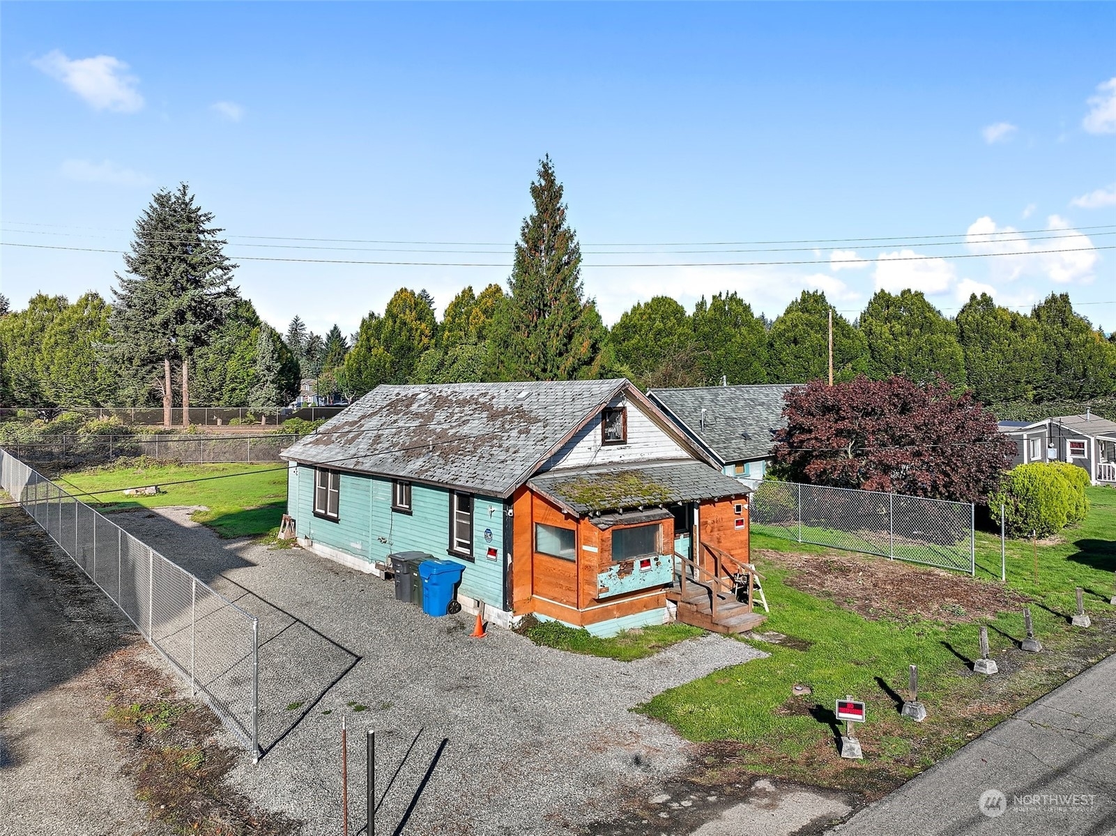 Property Photo: 614 McKinnon Avenue WA 98390