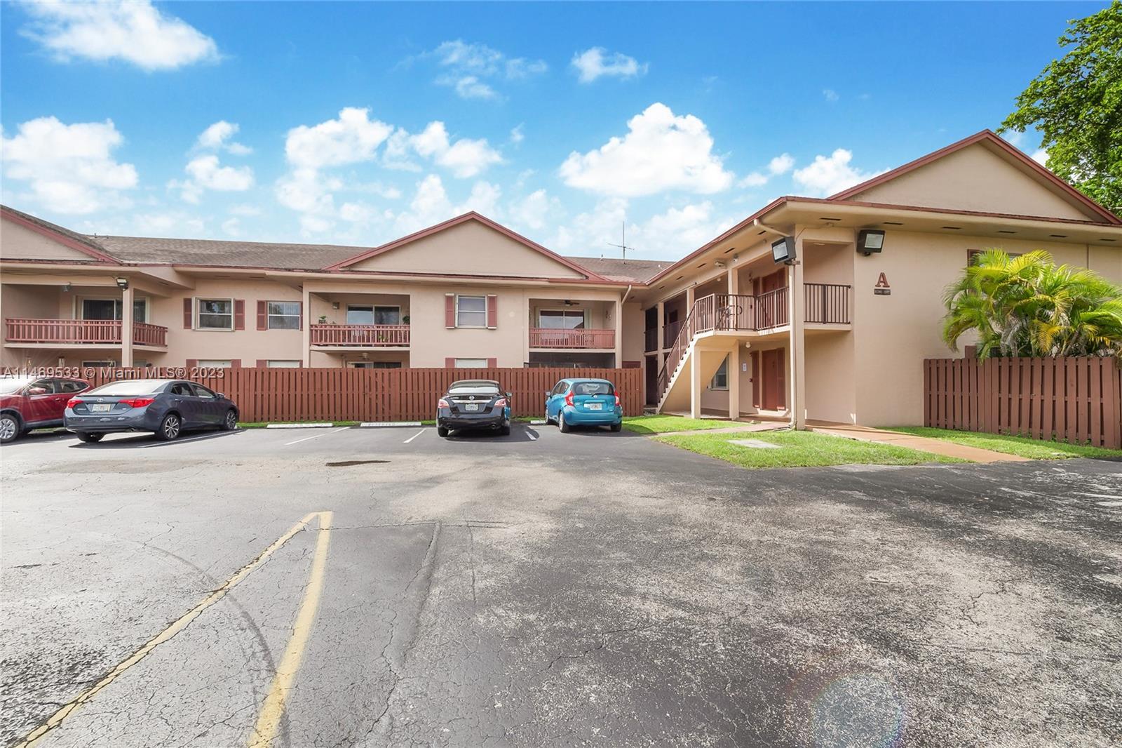 Property Photo:  11203 SW 88th St 208A  FL 33176 