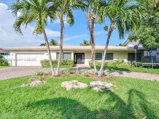 Property Photo:  16473 NE 31st Ave  FL 33160 