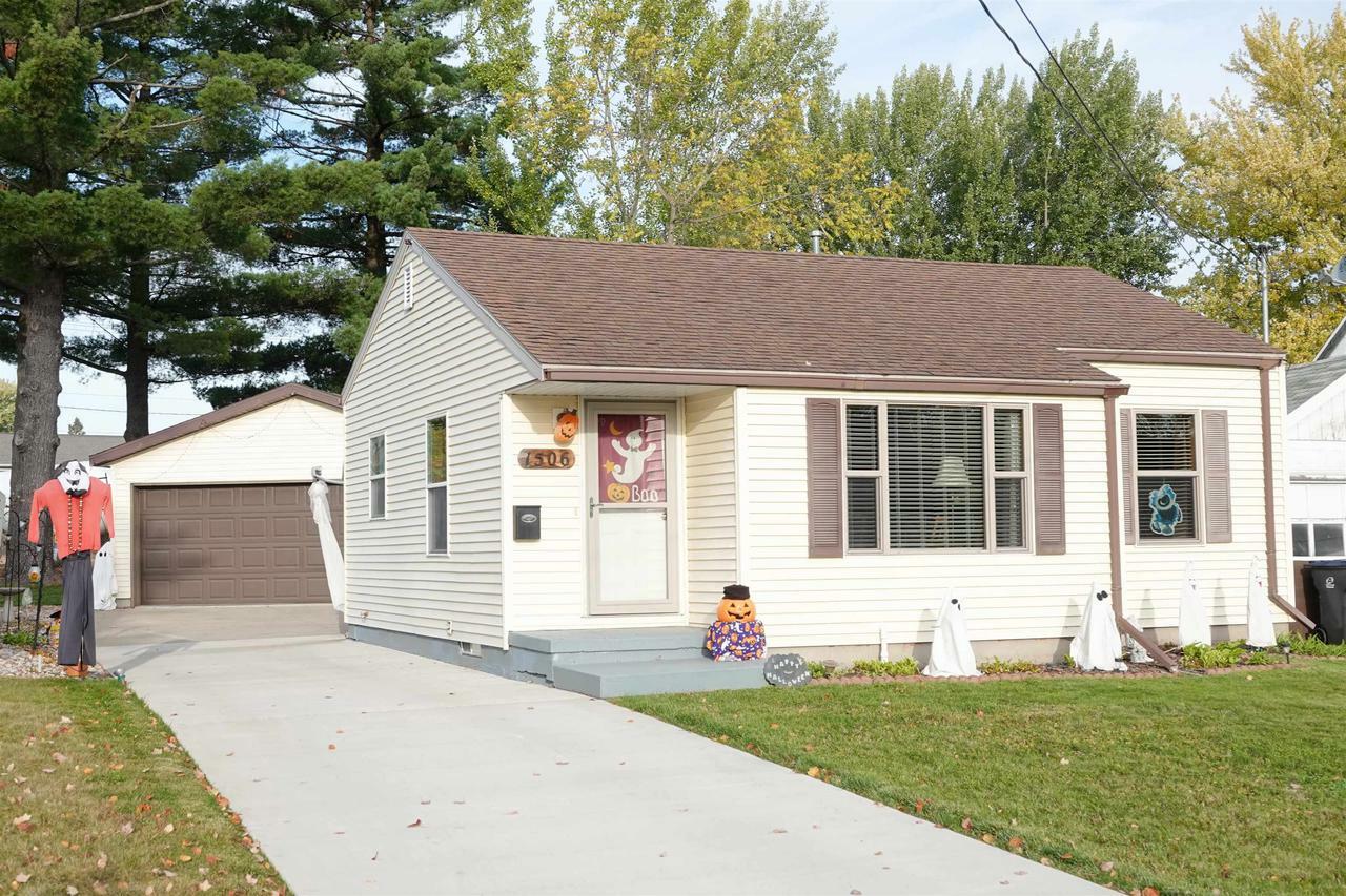 Property Photo:  1506 South Chestnut Avenue  WI 54449 