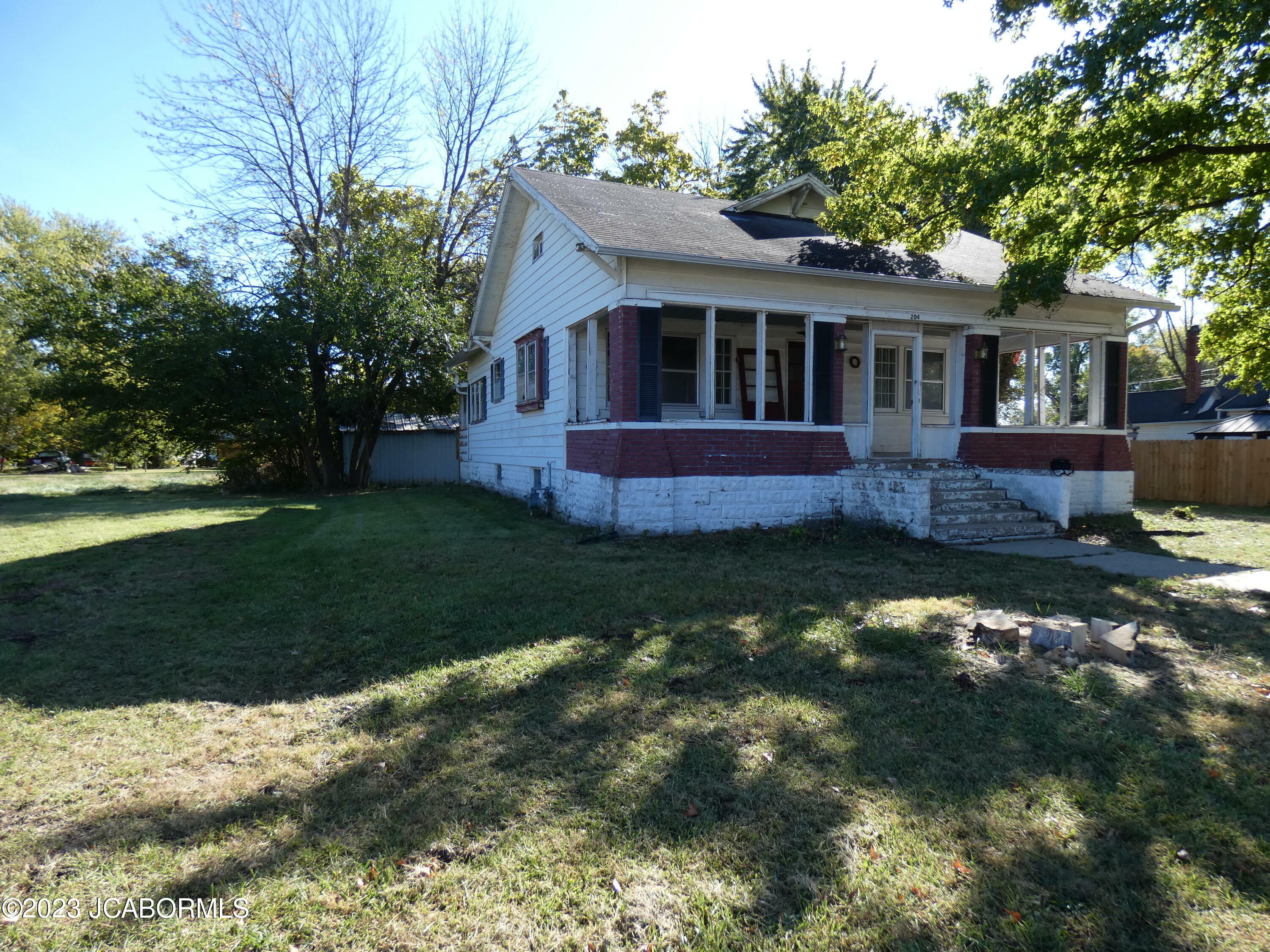 Property Photo:  204 N Main Street  MO 65231 