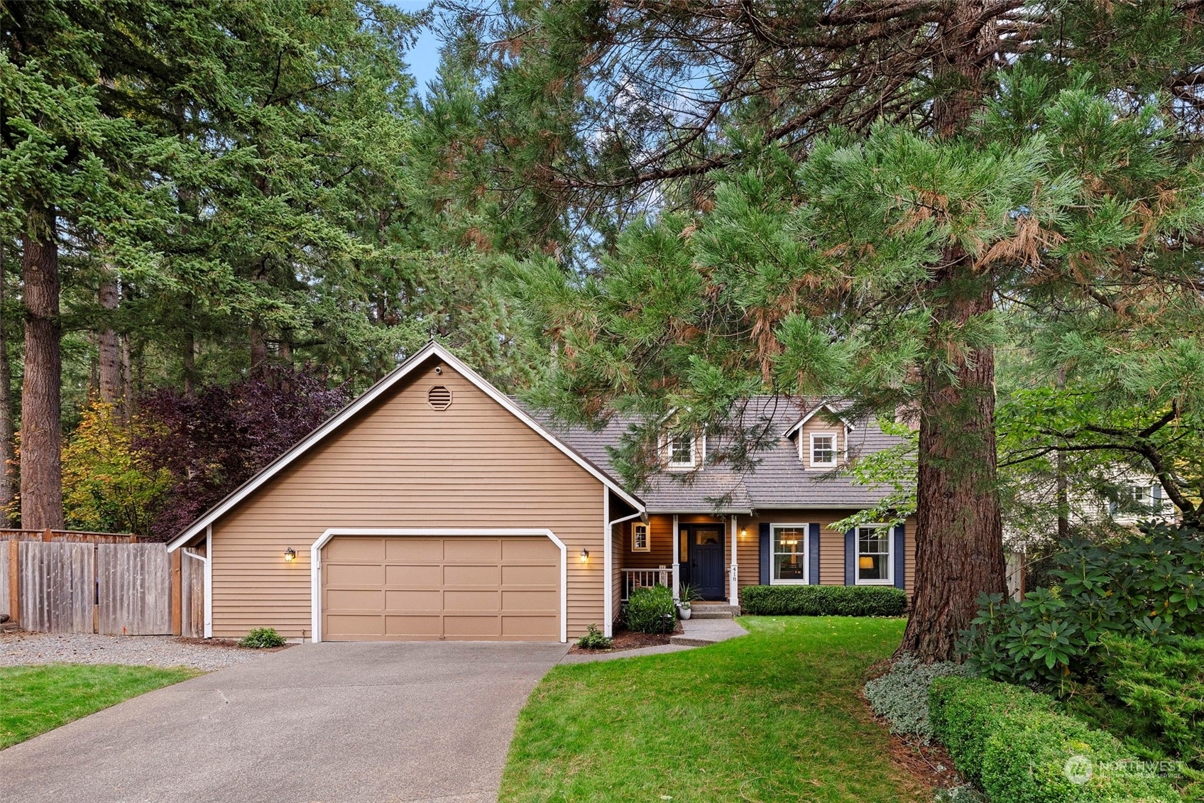 Property Photo: 418 239th Avenue NE WA 98074