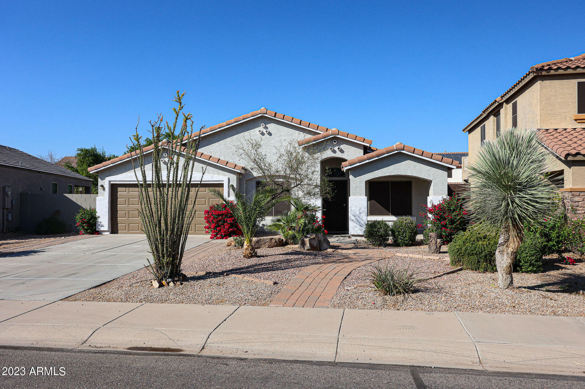 Property Photo:  10612 E Marigold Lane  AZ 85132 