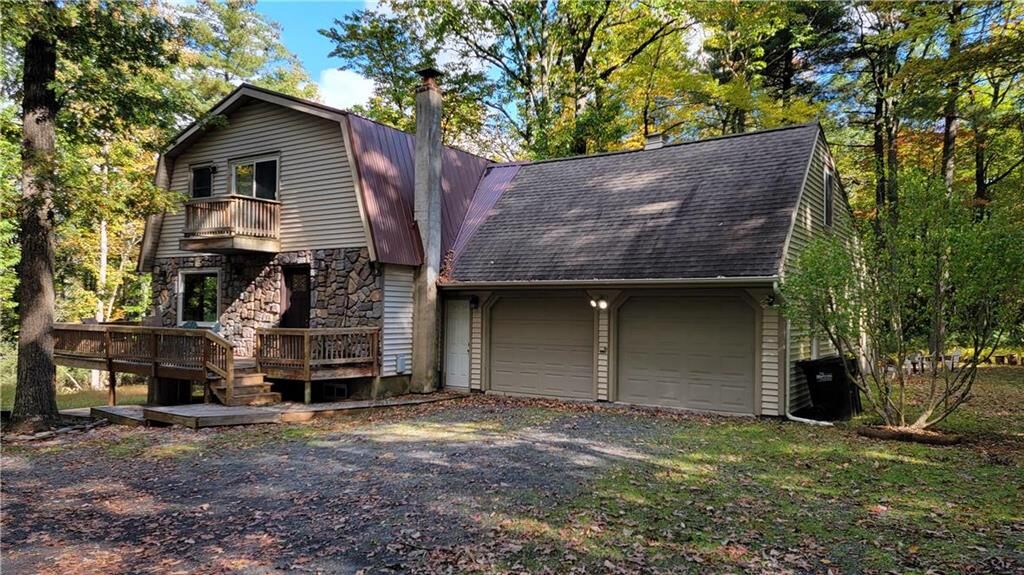 Property Photo: 631 Sunset Road PA 18360