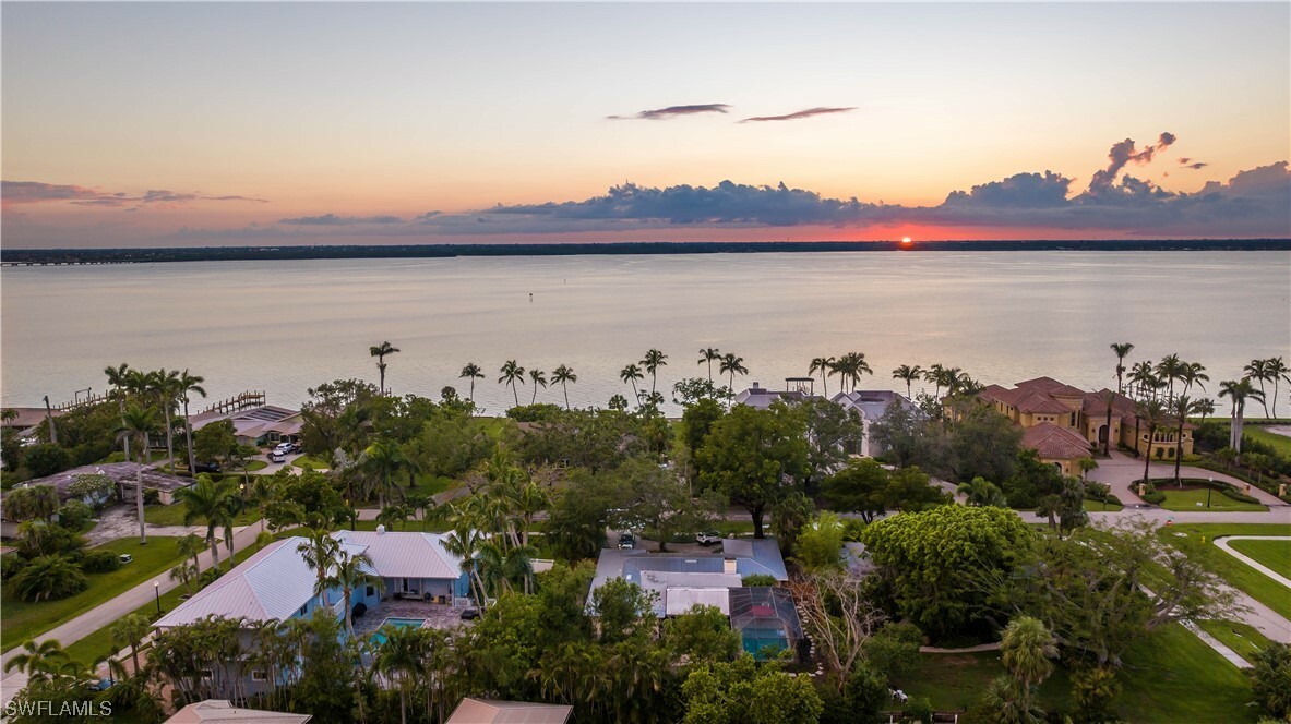 Property Photo: 3421 W Riverside Drive FL 33901