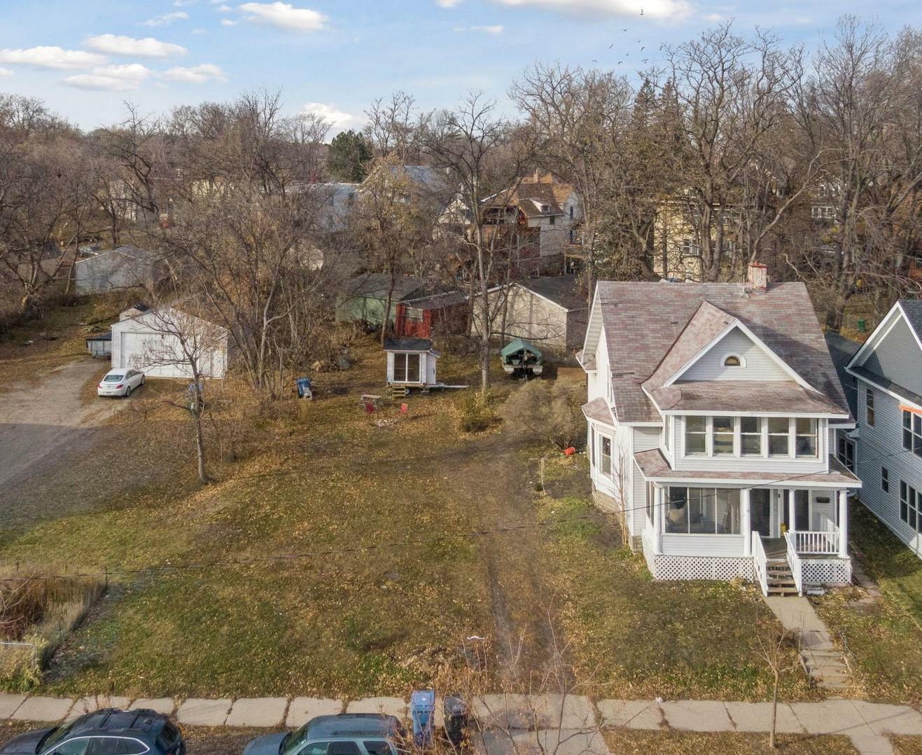 Property Photo:  199 James Avenue N  MN 55405 