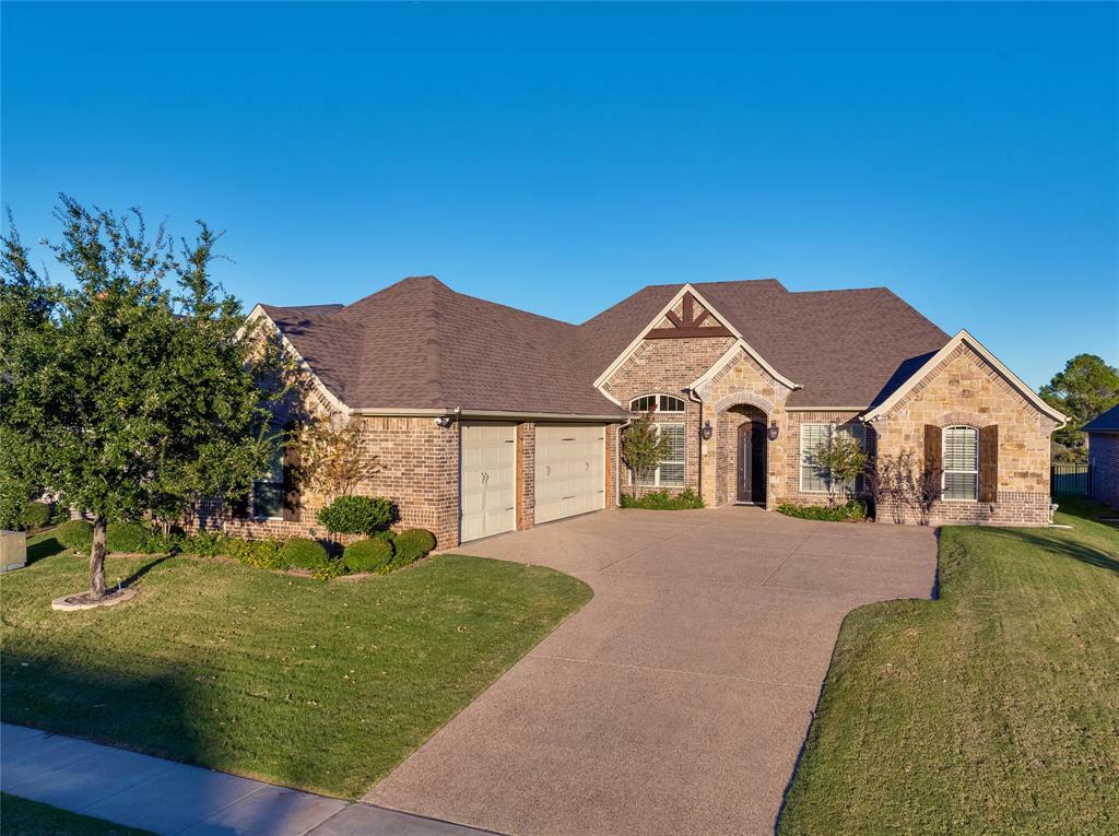 Property Photo:  1605 Harbor Lakes Drive  TX 76048 