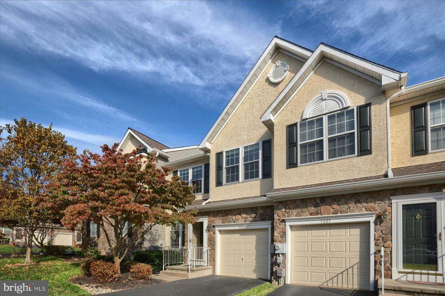 Property Photo: 3202 Maplevale Circle PA 19073