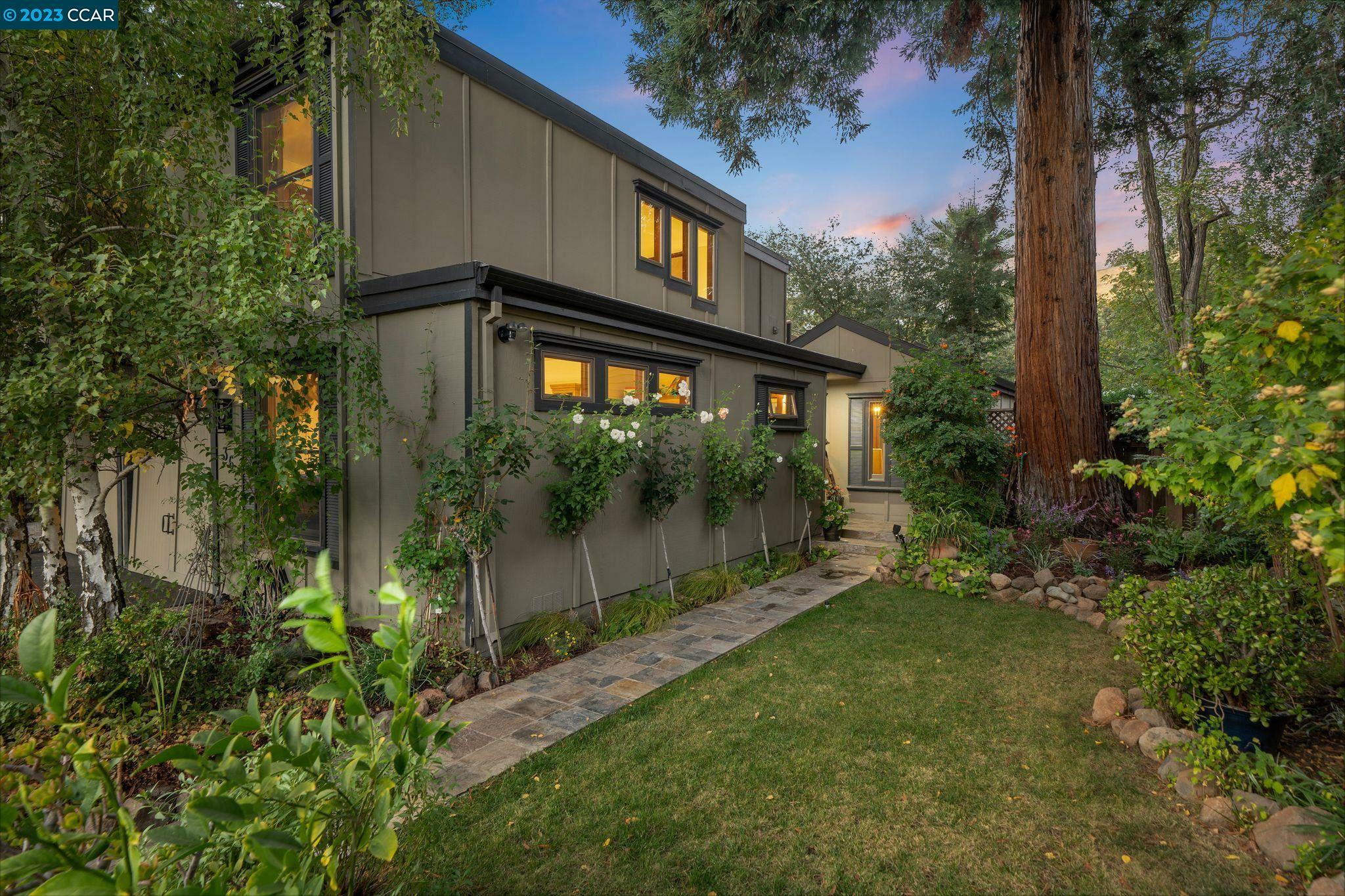 Property Photo: 36 Creek Tree Ln CA 94507