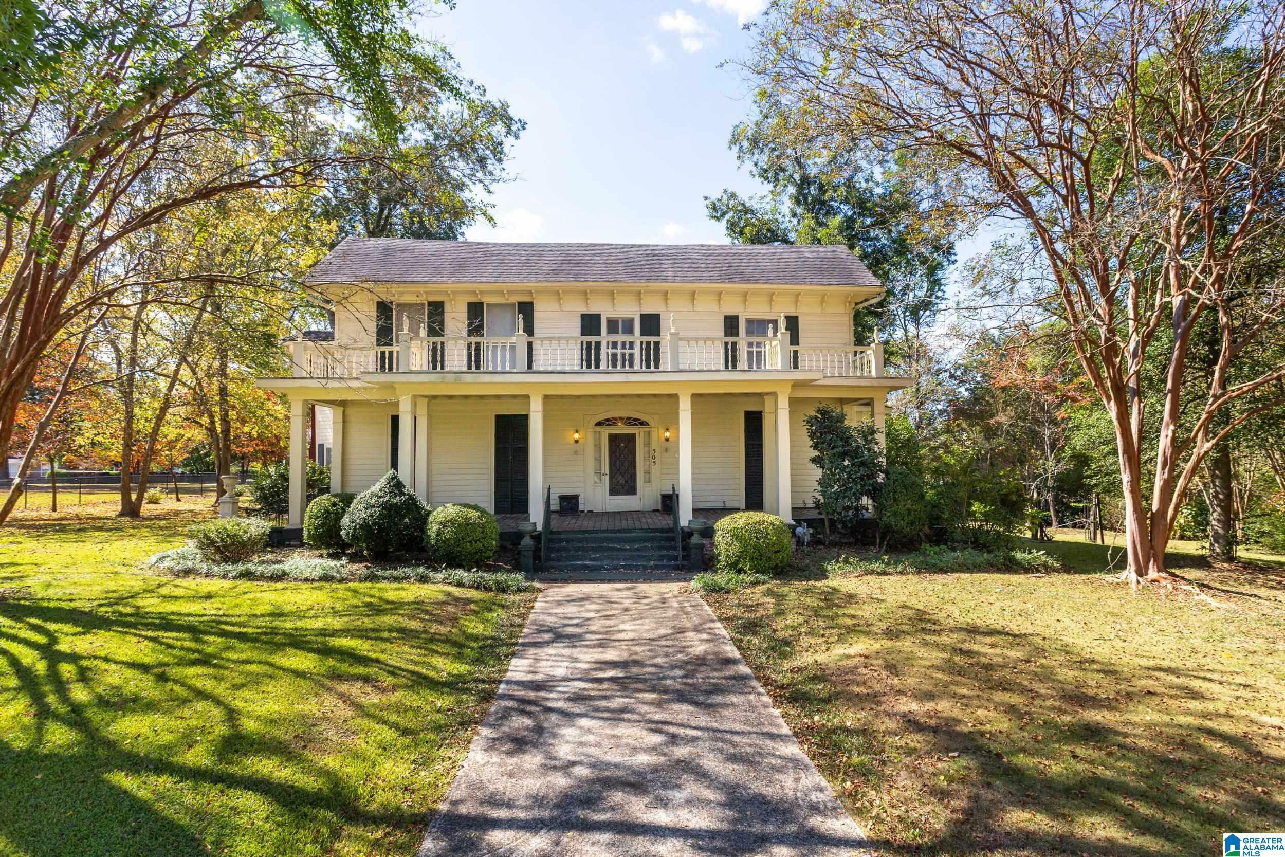 Property Photo:  505 East Street  AL 35160 