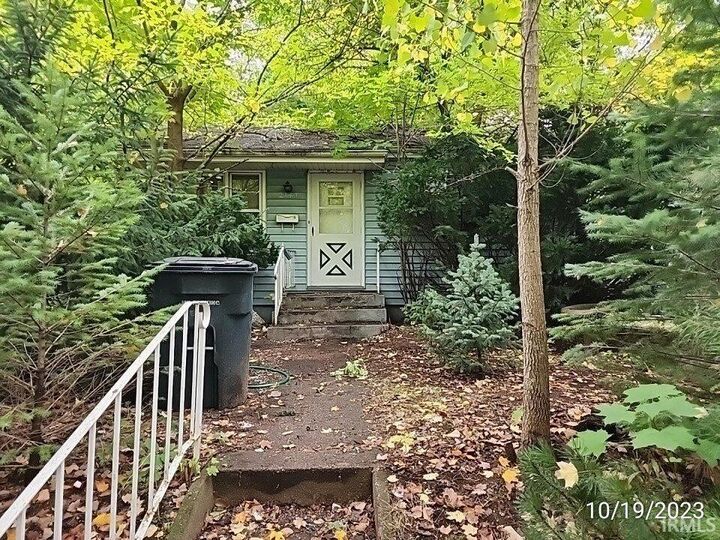 2141 Inglewood Place  South Bend IN 46616-2022 photo