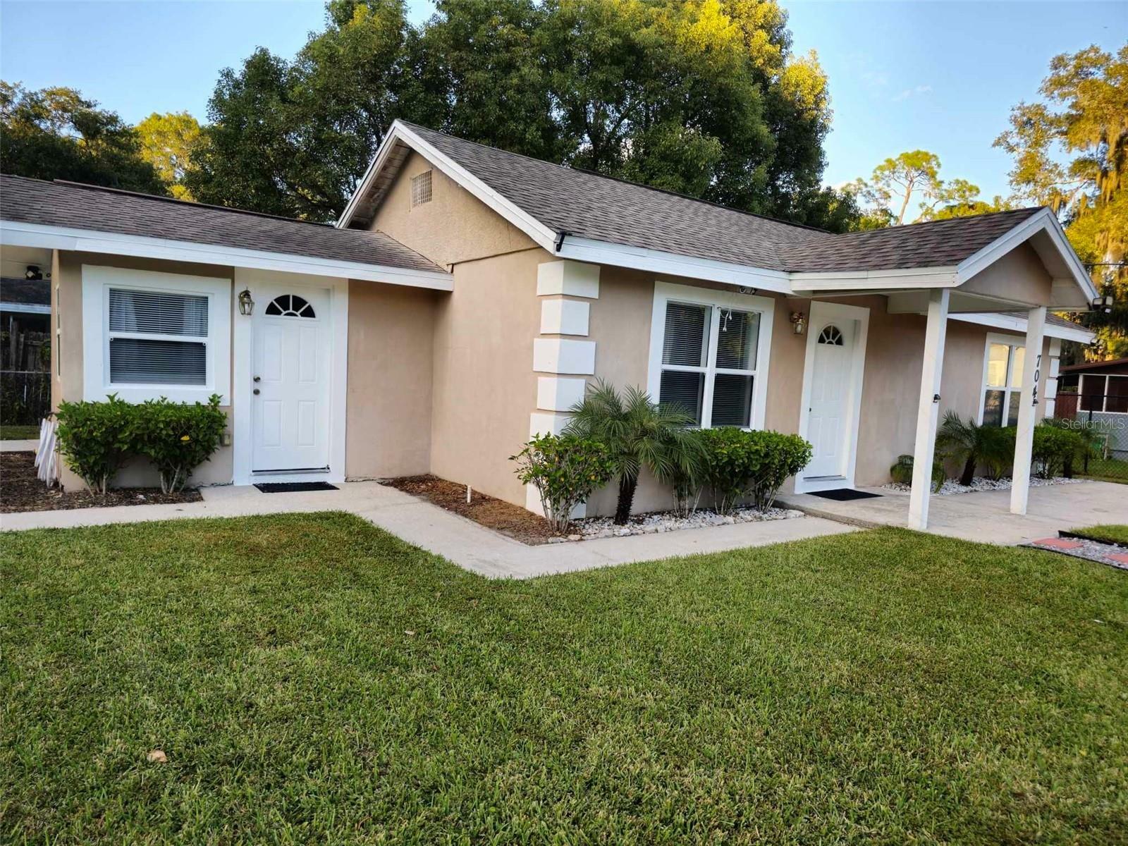 Property Photo:  704 E Calhoun Street  FL 33563 