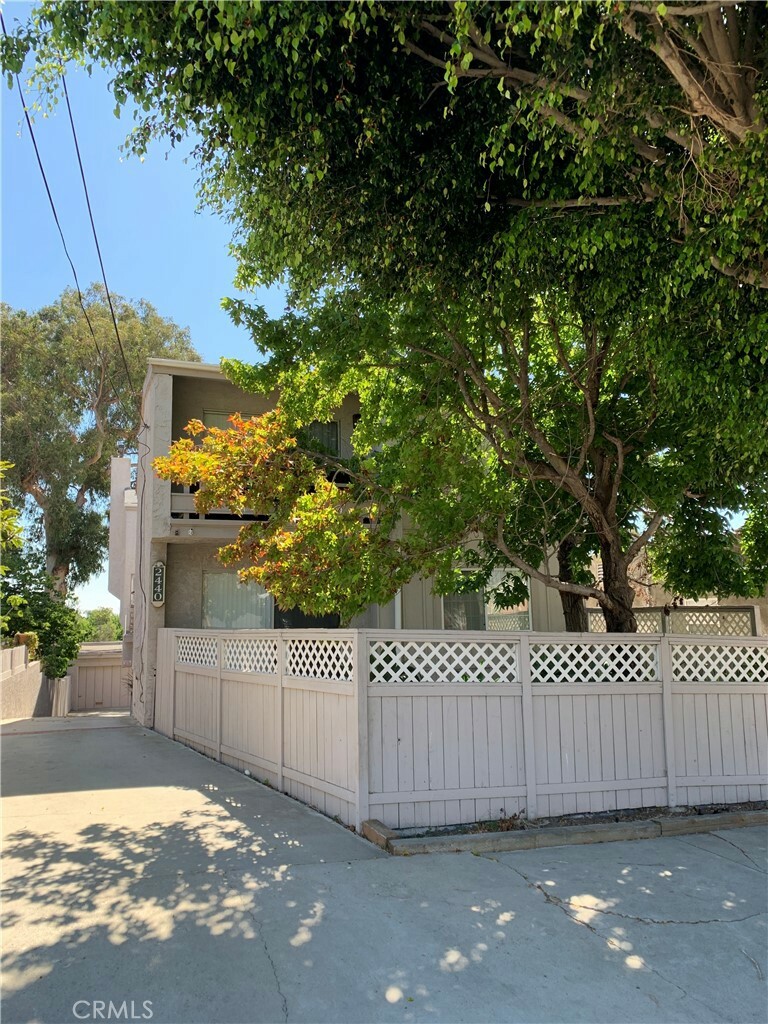 Property Photo:  2440 S Carolina Street 1  CA 90731 