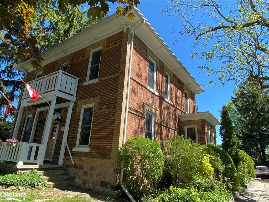 Property Photo: 27 Collingwood Street W ON N4L1N8