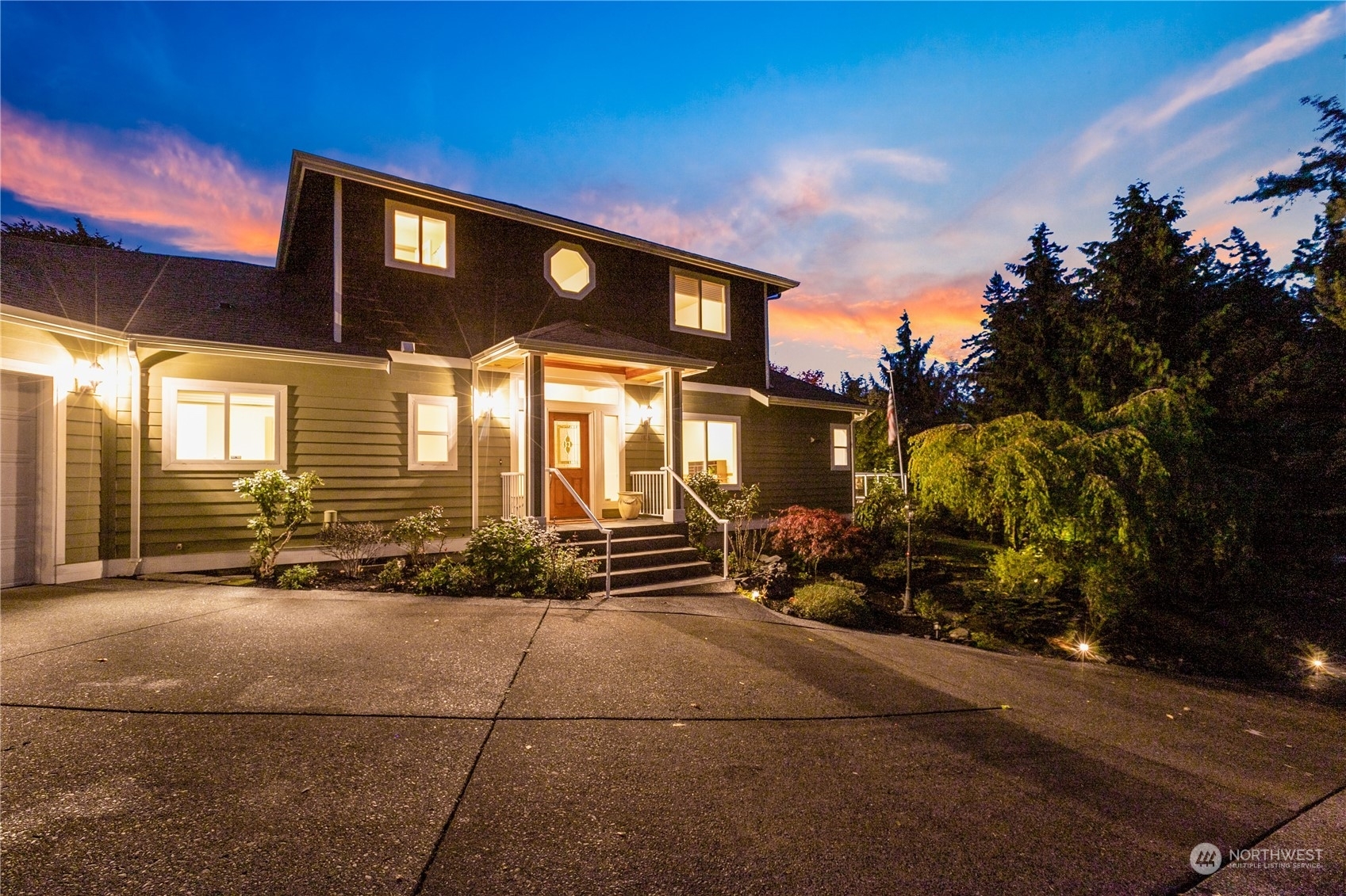 Property Photo: 4615 Parkhurst Drive WA 98229